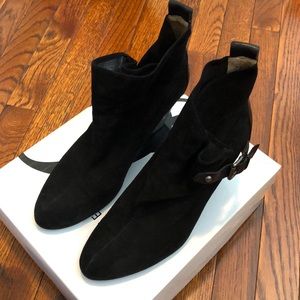 Black suede Nine West booties